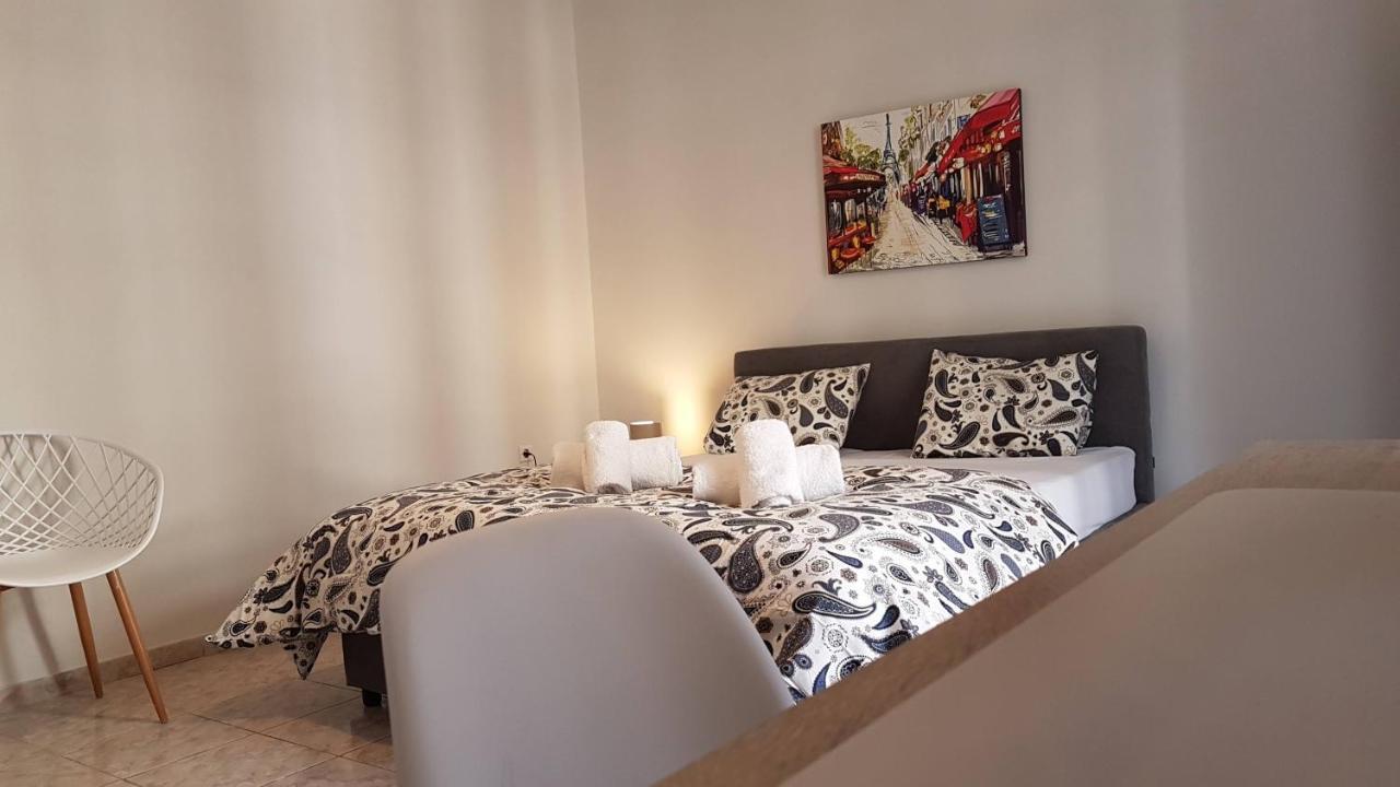 Palette Apartment Champagne - Athens Center, 6 Bd, 3 Bath Atenas Exterior foto